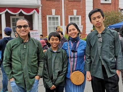 Momen Manis nan Harmonis Keluarga Tantowi Yahya