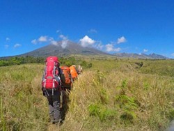 Menimbang Kembali Proyek Kereta Gantung Rinjani