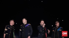 Rugi Besar, Promotor Westlife Kapok Gelar Konser di Palembang