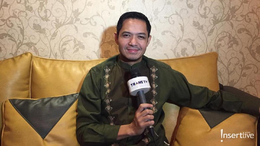 Duka Cita Dude Harlino atas meninggalnya Mbah Moen.