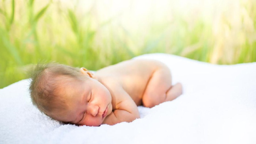 20 Nama Bayi Perempuan dari Bahasa Sanskerta Berarti Matahari