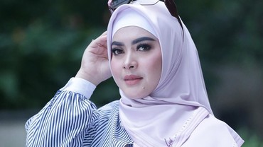 img-title Adik Syahrini Bikin Titi Rajo Bintang Naik Pitam