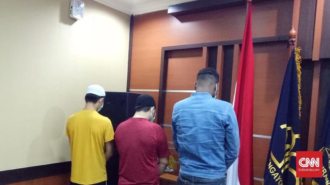 Kantor Imigrasi Jakpus mendalami dugaan prostitusi di bawah umur yang dilakukan oleh WNA Afghanistan yang ditangkap karena masalah izin tinggal.