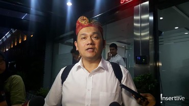 Farhat Abbas Mulai Selidiki Kasus Video Asusila Hotman Paris
