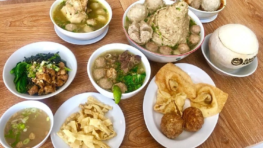 Banyak makanan unik yang sedang viral di Jakarta.