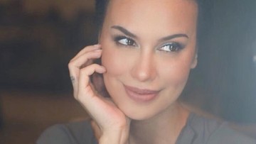 ALASAN SOPHIA LATJUBA SERING PINDAH RUMAH