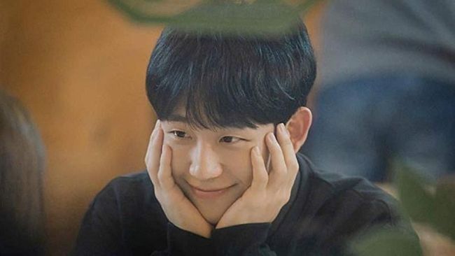 Drama Connect merupakan drama Korea pertama yang disutradarai oleh sutradara asal Jepang Takasih Miike.