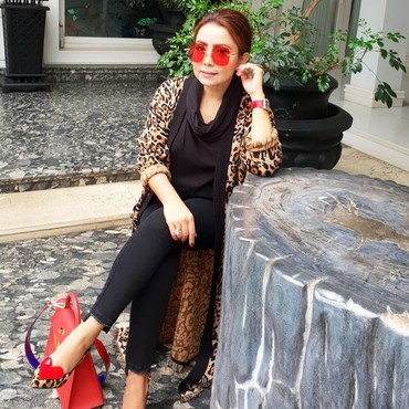 Tas Mewah Mayangsari Disebut Mirip Kantong Plastik