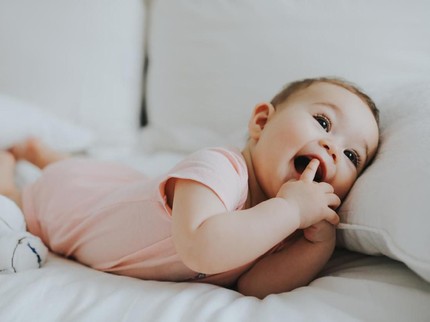 14 Nama Bayi Perempuan Islami Bermakna Jujur