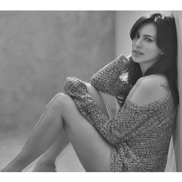 Penampakan Seksi Sophia Latjuba di Usia 49 Tahun