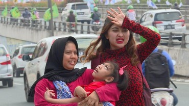Cupi Cupita Jadi Asisten Rumah Tangga