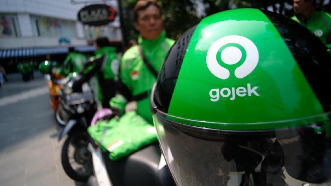 Gojek mengaku telah menyesuaikan tarif ojek online sesuai dengan penerapan perluasan tarif di 88 kota atau kabupaten pada Jumat (9/8).