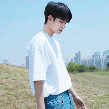 Lirik Lagu Our Story - Ong Seong Wu