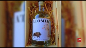 VIDEO: Ilmuwan Ciptakan Vodka Bernuansa Radioaktif Chernobyl