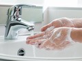 Pria Lebih Jarang Cuci Tangan Dibanding Wanita