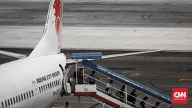 Hp Keluar Asap, Lion Air Kupang-Surabaya Sempat Tunda Keberangkatan