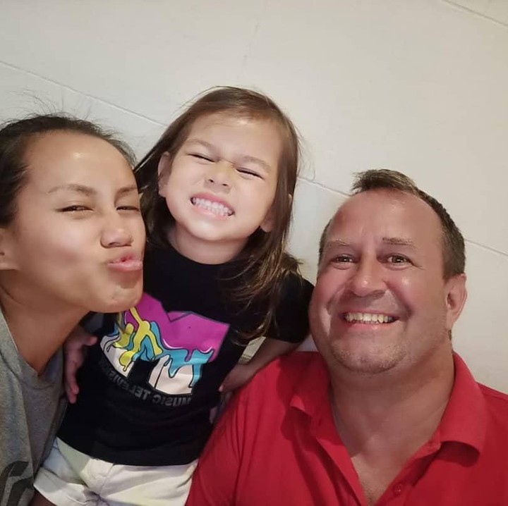 <p>Pasangan ini dikaruniai seorang putri bernama Lexa Waode Lange. (Foto: Instagram @liawaode)</p>