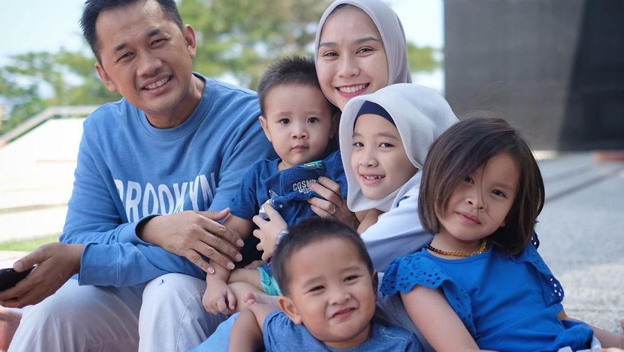 Dirawat Sekeluarga, Zaskia Mecca Sulap Dua Ruang VIP di Rumah Sakit Harus dirawat di rumah sakit satu keluarga, ini fasilitas kamar yang digunakan oleh Zaskia Adya Mecca.