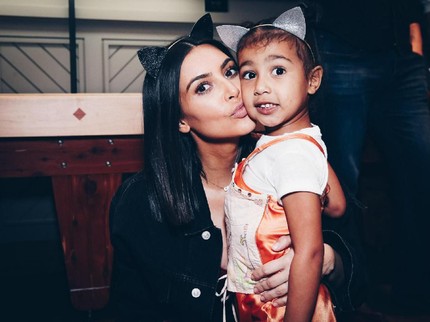 Kemarahan Suami Kim Kardashian Saat Putrinya Memakai Make Up