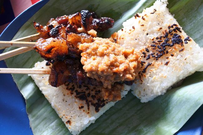  Resep  Sate Maranggi Khas dengan Sambal Oncom Uli  Bakar 