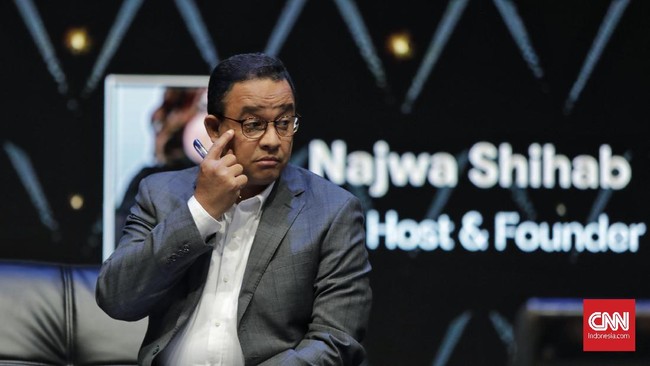 Gubernur DKI Jakarta Anies Baswedan merasa heran anggaran besar untuk gelaran Formula E di ibu kota Indonesia banyak dipertanyakan.