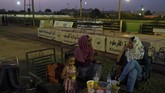FOTO: Kuda-kuda di Khartoum Sudan yang Menanti Sunyi Pergi Tensi keamanan tinggi di Sudan mengakibatkan klub-klub berkuda ditinggalkan pengunjung yang tak lagi mampu membayar iuran.