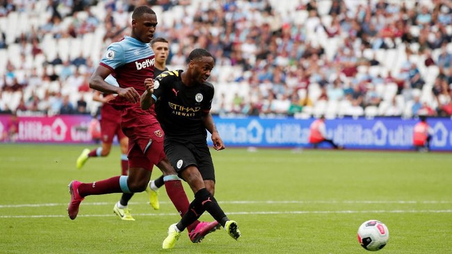 Manchester City mengawali Liga Inggris musim 2019/2020 dengan mulus usai menang telak 5-0 atas West Ham United di Stadion London, Sabtu (10/8).