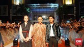 FOTO: Kemeriahan Gala Premier 'Bumi Manusia' di Surabaya Film yang diadaptasi dari karya Pramoedya Ananta Toer, Bumi Manusia dan Perburuan, tayang premier di Surabaya, Jumat (9/8).