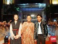 FOTO: Kemeriahan Gala Premier 'Bumi Manusia' di Surabaya