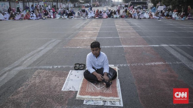 Muhammadiyah menyatakan bahwa upaya mengatasi Covid-19 harus dilakukan bersama-sama oleh seluruh lapisan masyarakat, termasuk pada masa Iduladha 1442 H.