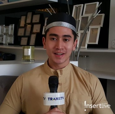 Orang Tua Bangga Verrell Bramasta Sempatkan Kurban di Tengah Syuting