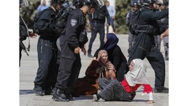 FOTO: Al Aqsa Saksi Bentrok Palestina-Israel Saat Idul Adha