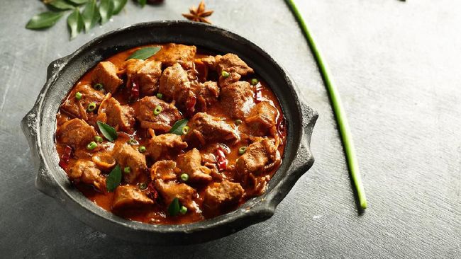 Berikut resep gulai kambing sederhana yang bisa Anda coba untuk mengolah daging kurban Iduladha.