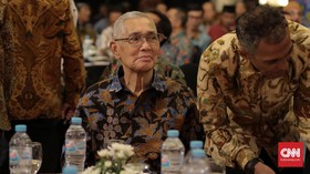 Mantan Wakil Presiden RI Try Sutrisno Dirawat di RSPAD
