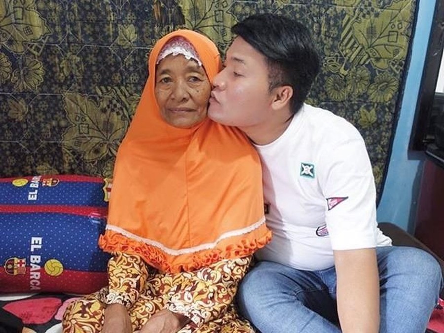 Beberapa fakta tentang Merry asisten Raffi Ahmad.
