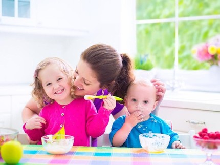 Kapan Bayi Diperbolehkan Makan Yoghurt?