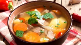 Resep Sahur: Sup Daging Kaya Rempah ala Padang