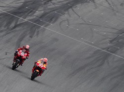 Andrea Dovizioso Tidak Beruntung karena Marc Marquez