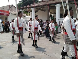 Tak Hanya Mudik, Ini 10 Tradisi Menyambut Idulfitri di Berbagai Daerah