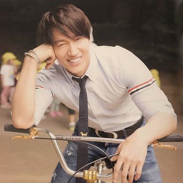 Sapa Penggemar di Mal, Wajah Ganteng Jerry Yan Disorot