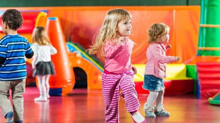 Anak-anak di day care begitu mudah bergantian sakit. Apa yang membuat mereka gampang tertular penyakit?