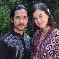 Makin Romantis! 7 Potret Kimberly Ryder & Edward Akbar - Foto 1