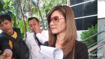 Peringatan Asty Ananta Pada Online Shop yang Pakai Foto tanpa Izin