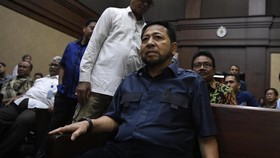 Setnov Tampil Berjanggut dan Punya Guru Spiritual