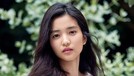 Kim Tae Ri akan segera membintangi sebuah film bersama Song Joong Ki berjudul Lighting Ship&period; Begini lah kecantikan alami wanita berusia 29 tahun itu&period;