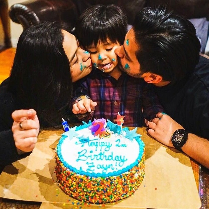 <p>Pernikahan mereka selalu adem dan memang jauh dari kabar miring, Bun. (Foto: Instagram @eriskarein)</p>