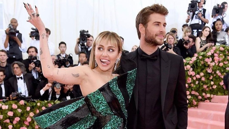 Liam Hemsworth secara resmi telah menyerahkan dokumen perceraian ke pengadilan Los Angeles. 