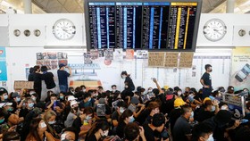 Pedemo Kembali, Seluruh Penerbangan dari Hong Kong Dibatalkan