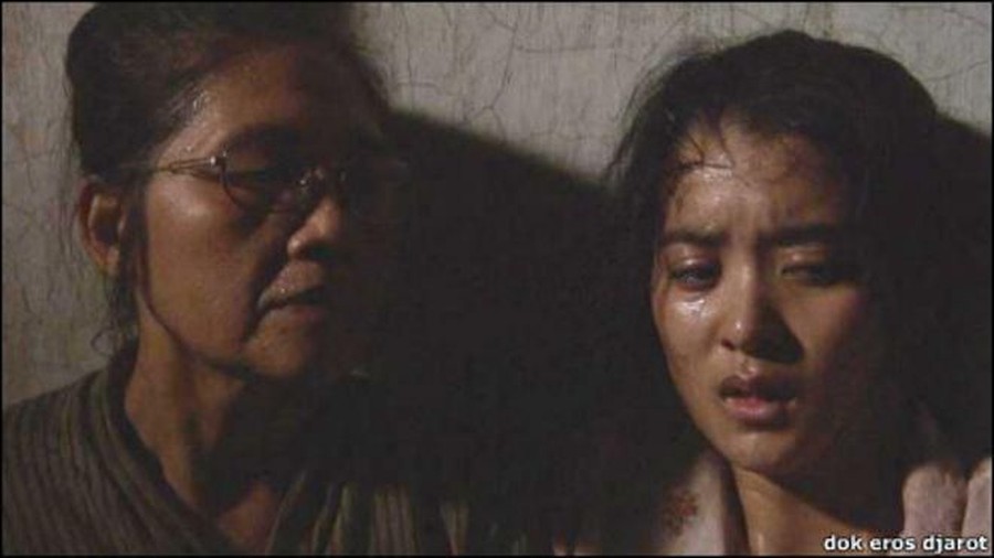 Lastri Sejumlah film Indonesia yang memicu kontroversial saat perilisannya.