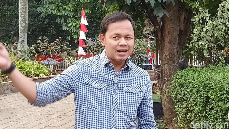 Wali Kota Bogor Bima Arya kini tengah melakukan kunjungan kerja ke Azerbaijan. Hal tersebut membuat Bima Arya berstatus sebagai ODP Corona.